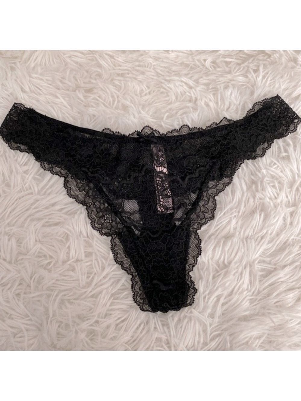 Victoria’s Secret dream angels black lace thong